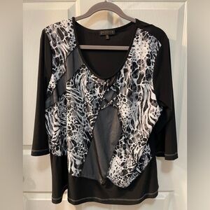 Top Mixed Media Black/ White top 2X